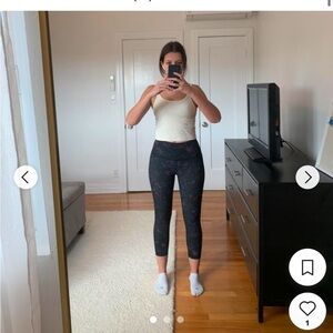 Lululemon croppped leggingsg